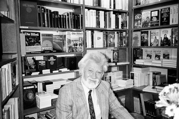 Donald MacIntyre
