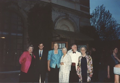 Members Leona Geeves, Garry Richards, Margaret Budge, Hilda Perini & Bill and Edna Watson