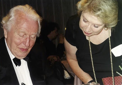 Wolfgang Wagner signing Leona's program